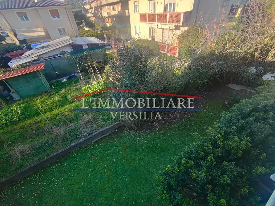 Immagine 13 di Appartamento in vendita  a Massa