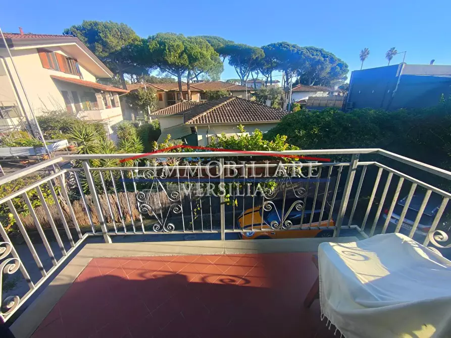 Immagine 1 di Appartamento in vendita  a Massa