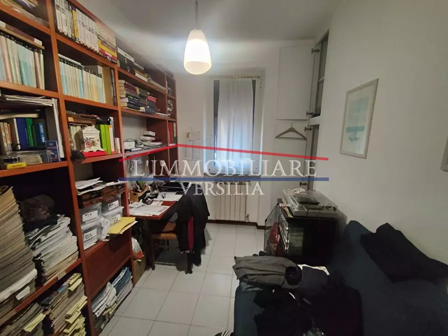 Immagine 31 di Appartamento in vendita  a Massa