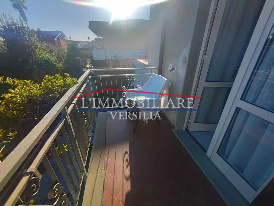 Immagine 17 di Appartamento in vendita  a Massa