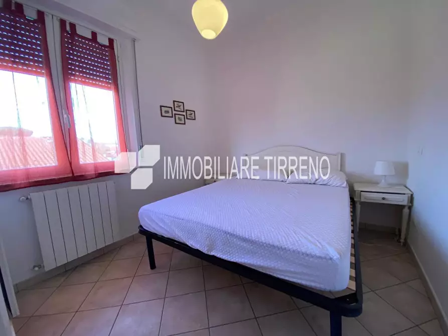 Immagine 11 di Appartamento in vendita  a Massa