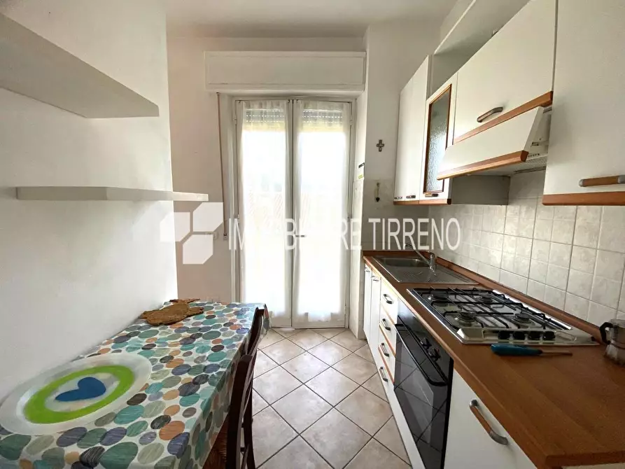 Immagine 6 di Appartamento in vendita  a Massa