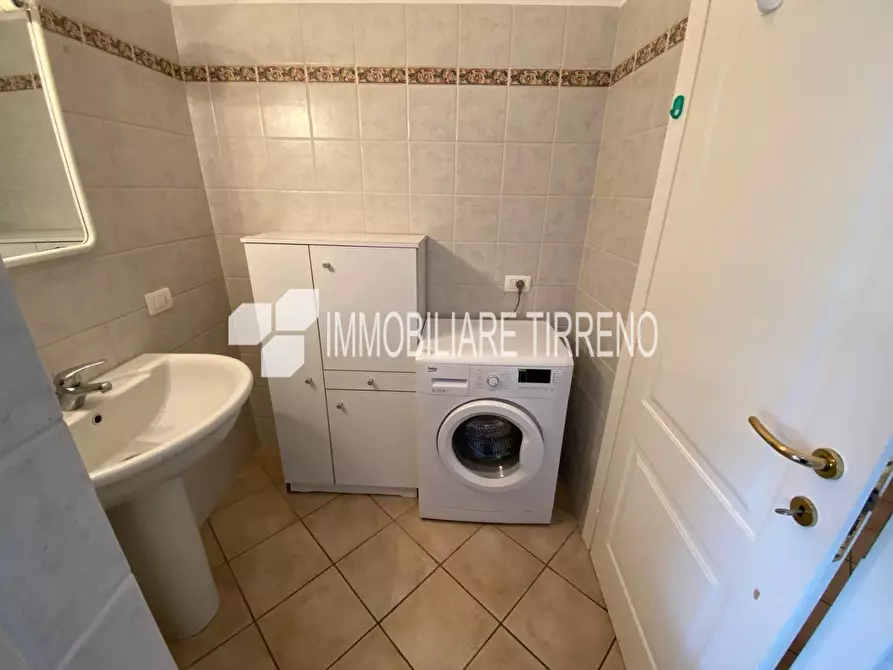 Immagine 13 di Appartamento in vendita  a Massa