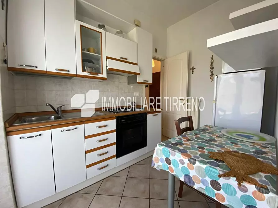 Immagine 5 di Appartamento in vendita  a Massa