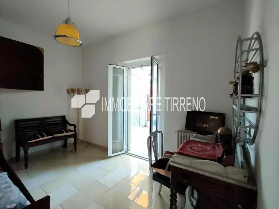 Immagine 15 di Casa indipendente in vendita  a Massa