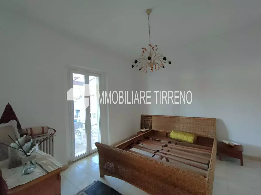 Immagine 10 di Casa indipendente in vendita  a Massa