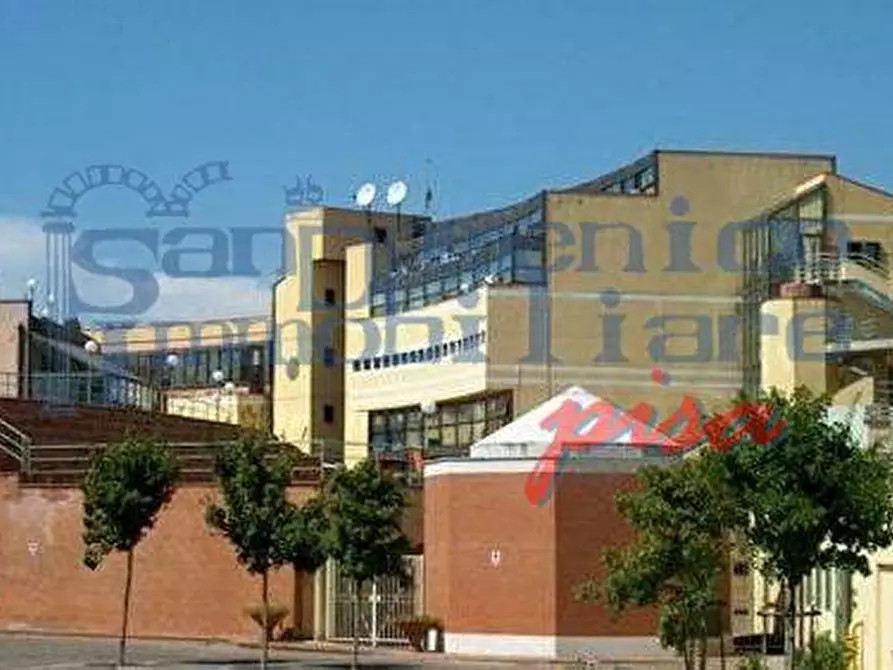 Immagine 5 di Locale commerciale in vendita  a Pisa