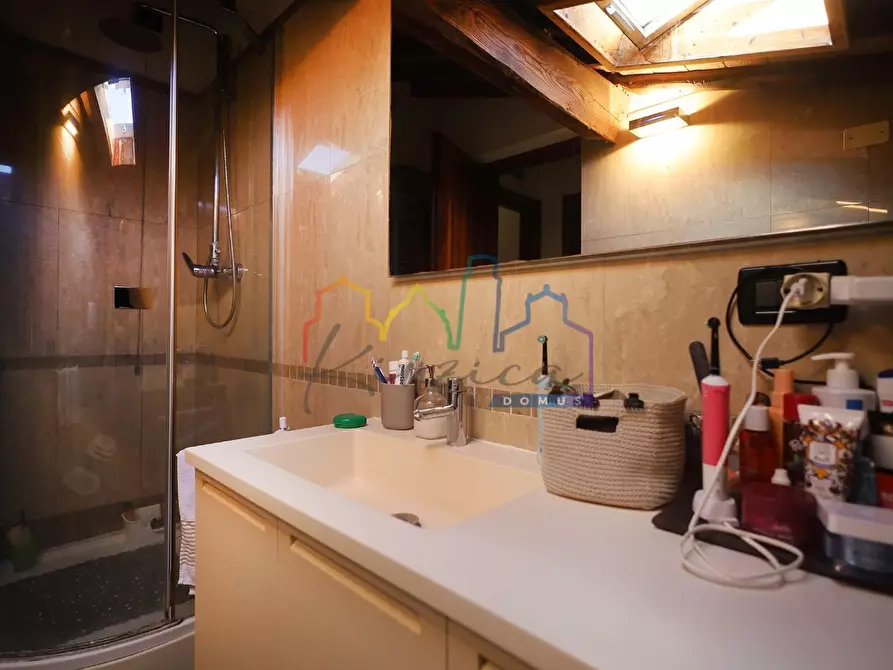 Immagine 14 di Appartamento in vendita  a San Giuliano Terme