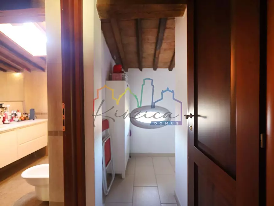 Immagine 12 di Appartamento in vendita  a San Giuliano Terme