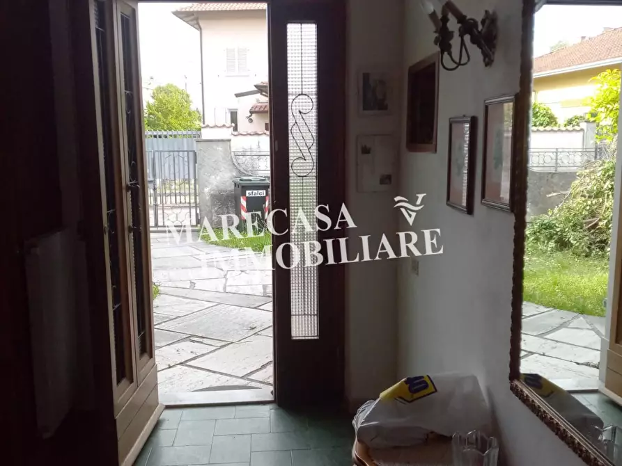 Immagine 4 di Casa indipendente in vendita  a Carrara