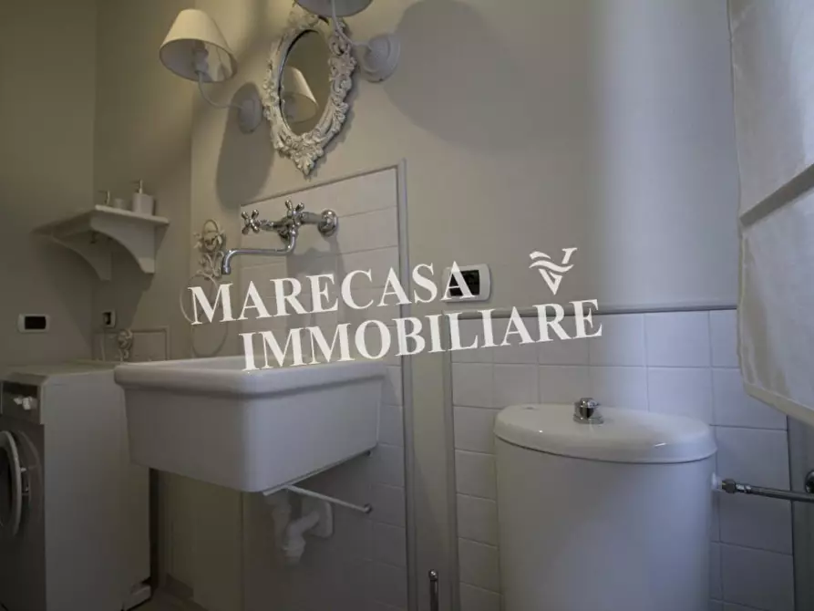 Immagine 20 di Appartamento in affitto  a Massa