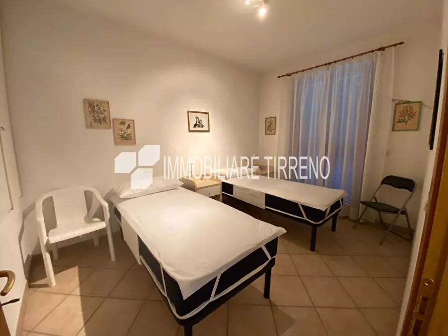 Immagine 10 di Villetta a schiera in affitto  a Massa