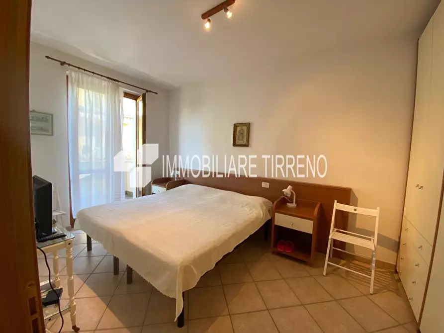 Immagine 8 di Villetta a schiera in affitto  a Massa