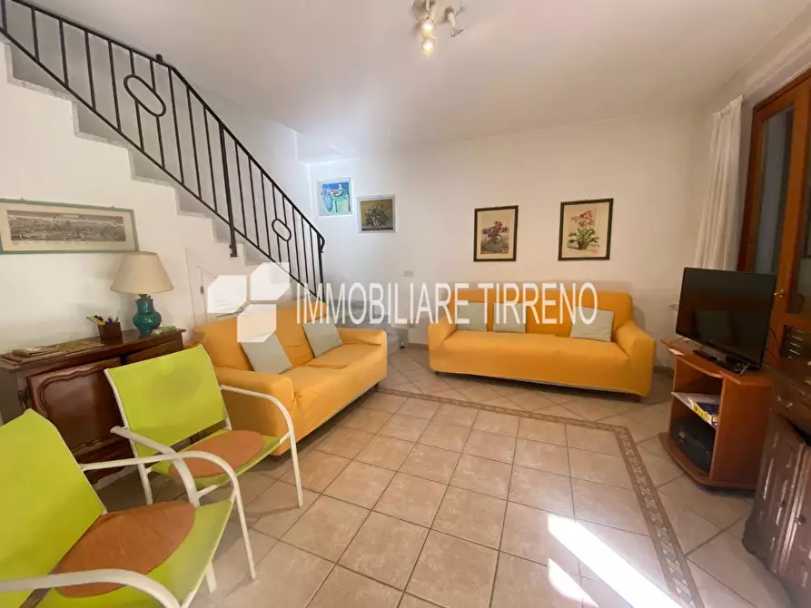 Immagine 5 di Villetta a schiera in affitto  a Massa