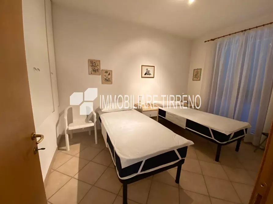 Immagine 11 di Villetta a schiera in affitto  a Massa