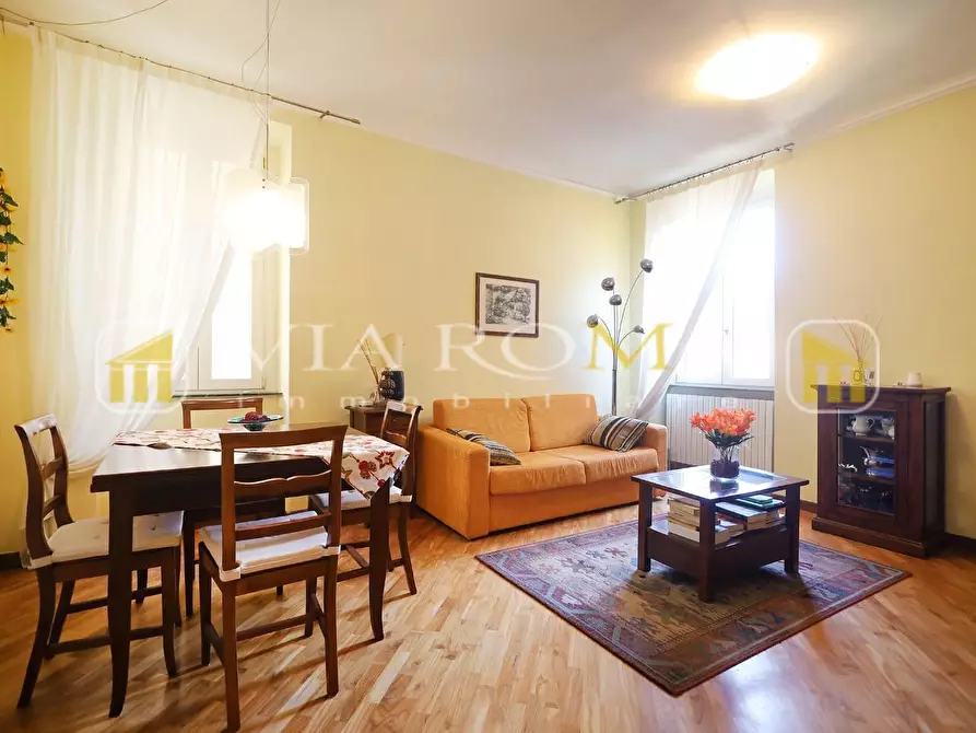 Immagine 2 di Appartamento in vendita  a Lucca