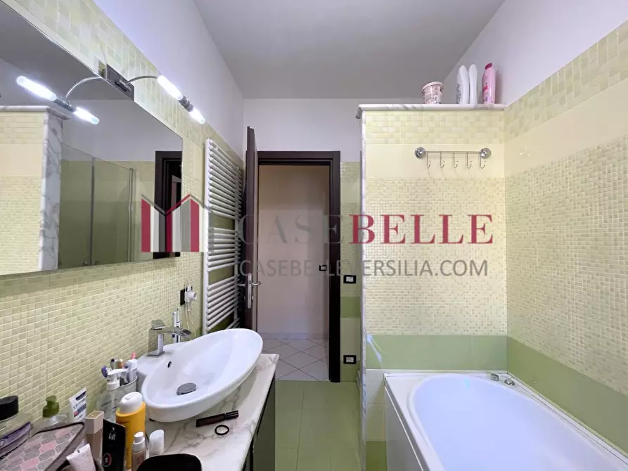 Immagine 32 di Villetta a schiera in vendita  a Camaiore