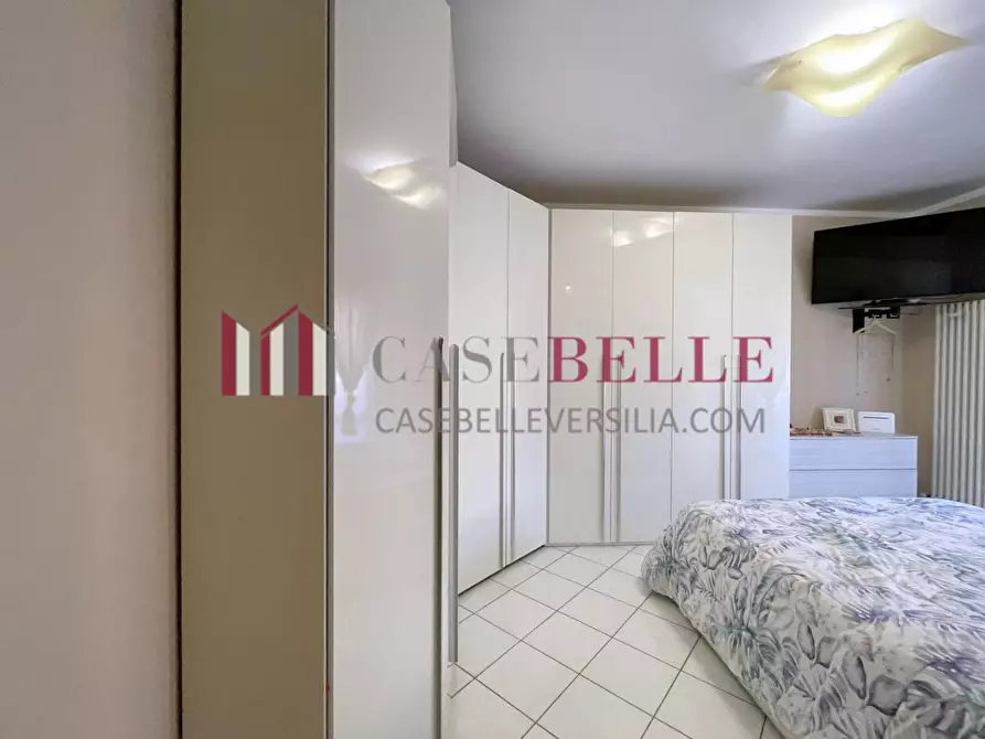 Immagine 35 di Villetta a schiera in vendita  a Camaiore