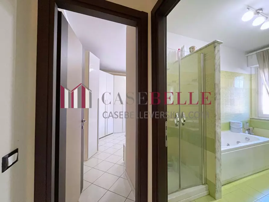 Immagine 29 di Villetta a schiera in vendita  a Camaiore