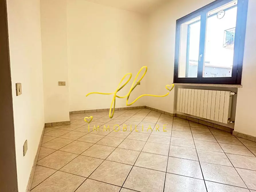 Immagine 4 di Appartamento in vendita  a Cecina