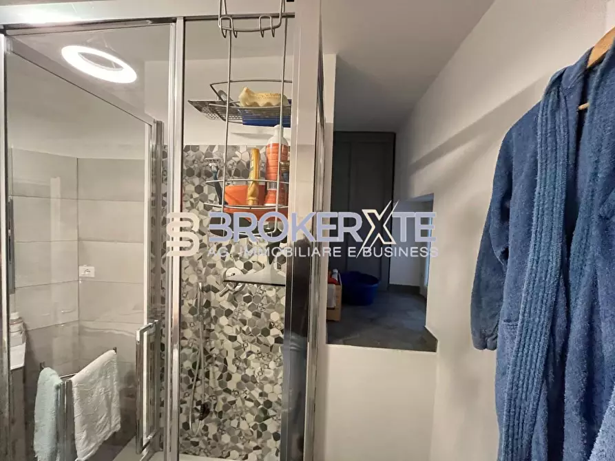 Immagine 9 di Appartamento in vendita  a Ortonovo