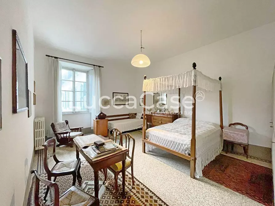 Immagine 22 di Appartamento in vendita  a Lucca