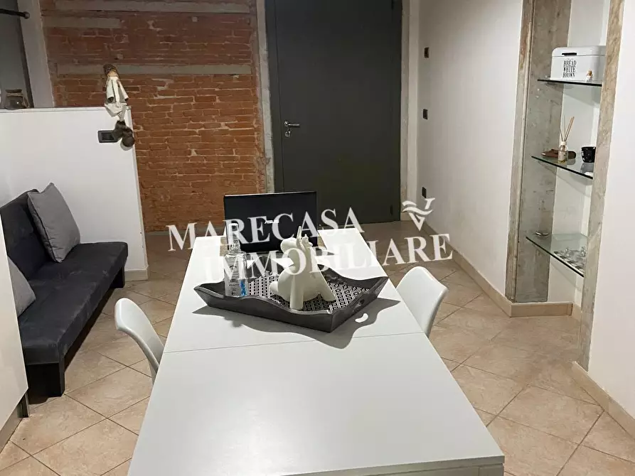 Immagine 3 di Appartamento in vendita  a Carrara