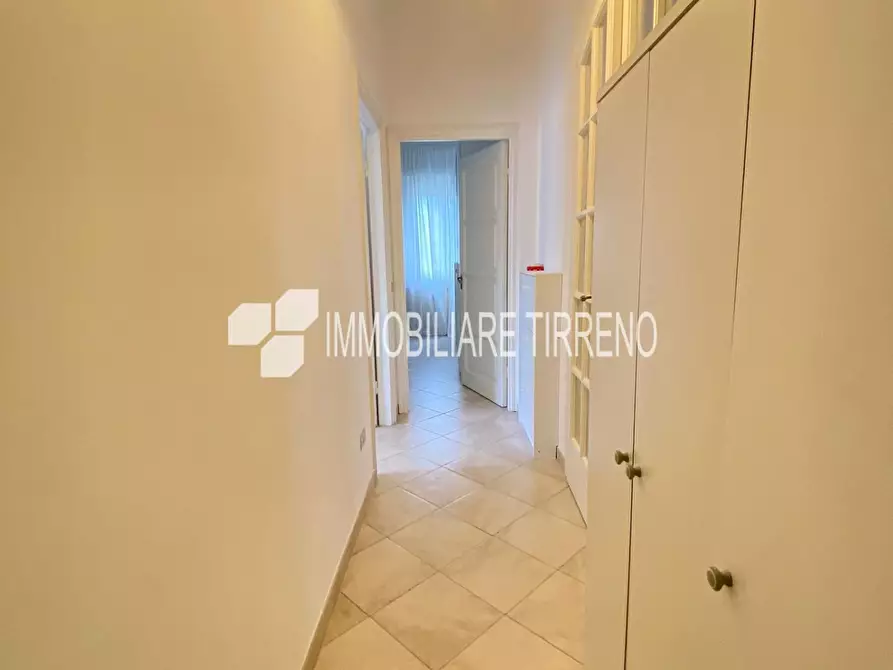 Immagine 7 di Appartamento in vendita  a Massa