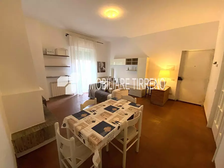 Immagine 4 di Appartamento in vendita  a Massa