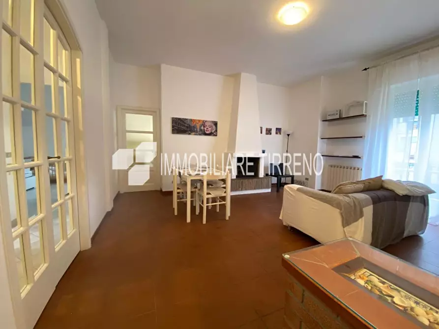 Immagine 5 di Appartamento in vendita  a Massa