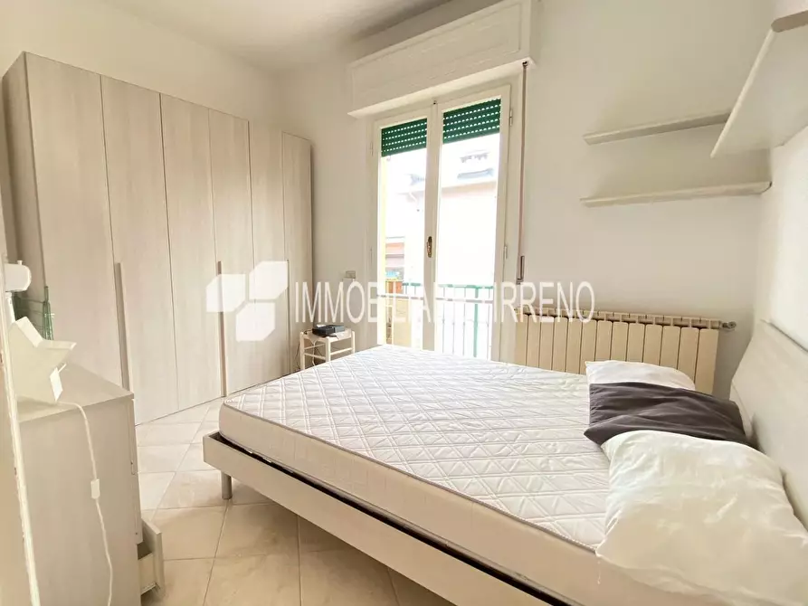 Immagine 16 di Appartamento in vendita  a Massa