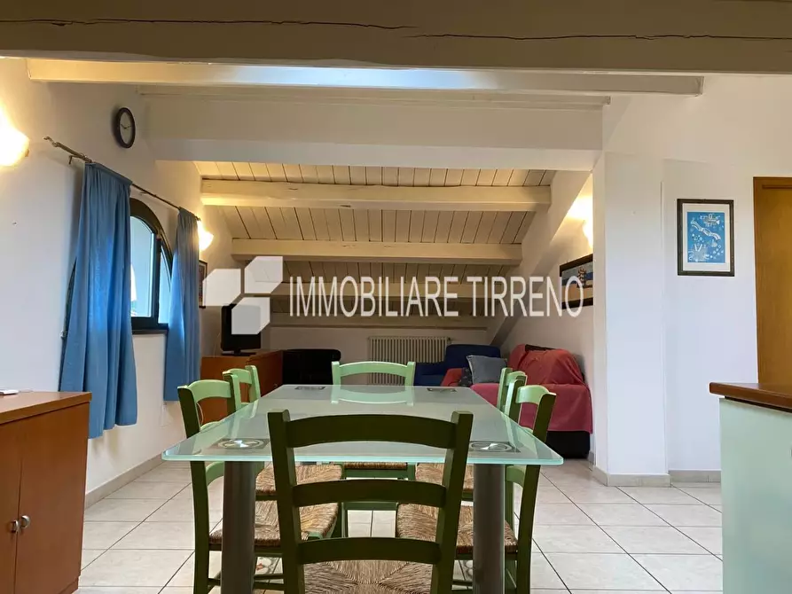 Immagine 16 di Mansarda in vendita  a Massa