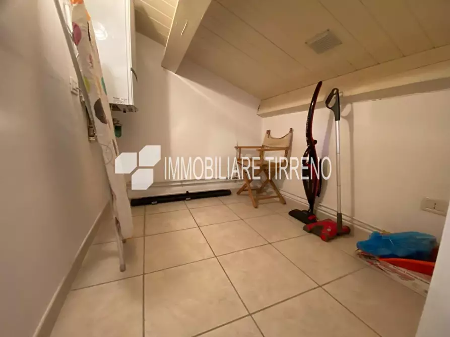 Immagine 12 di Mansarda in vendita  a Massa