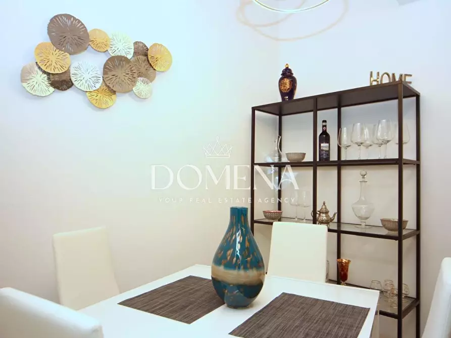 Immagine 12 di Appartamento in vendita  a Siena