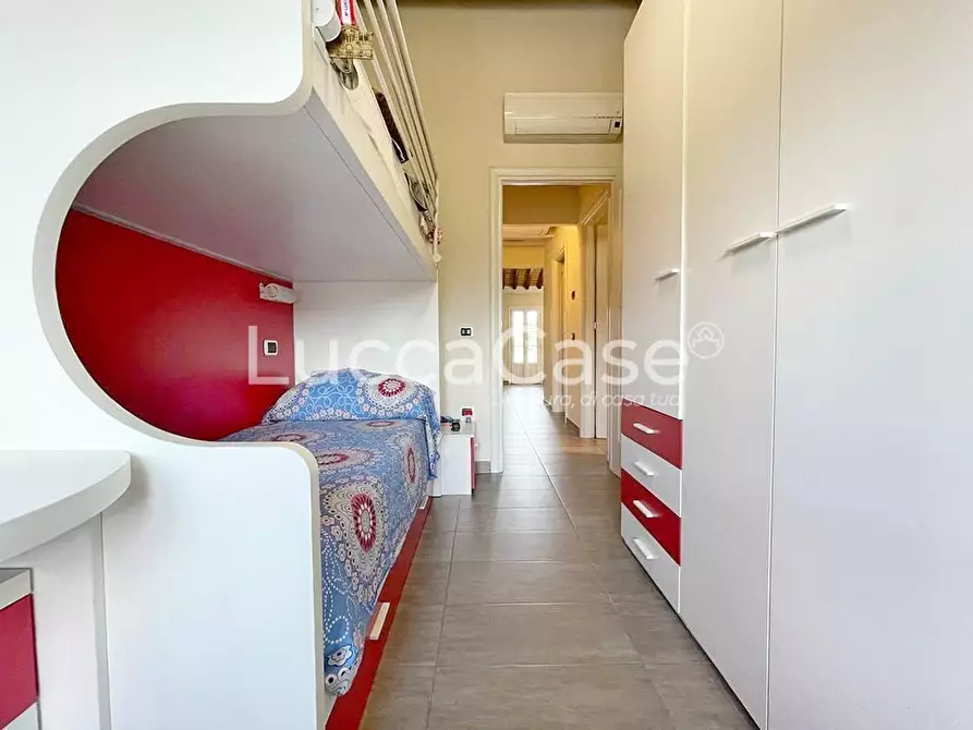 Immagine 11 di Appartamento in vendita  a Capannori