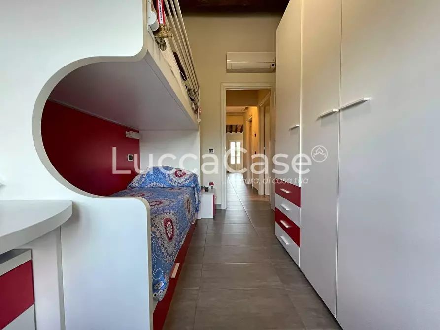 Immagine 21 di Appartamento in vendita  a Capannori