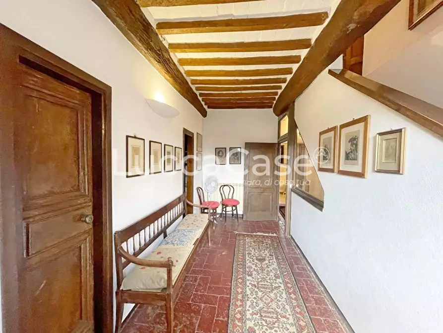 Immagine 20 di Rustico / casale in vendita  a Lucca