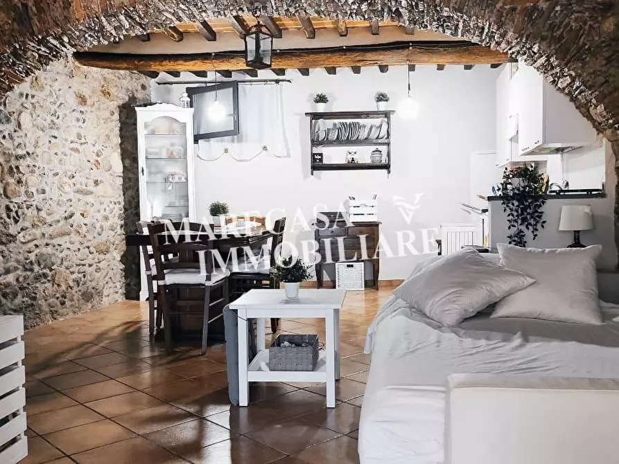 Immagine 14 di Appartamento in vendita  a Massa