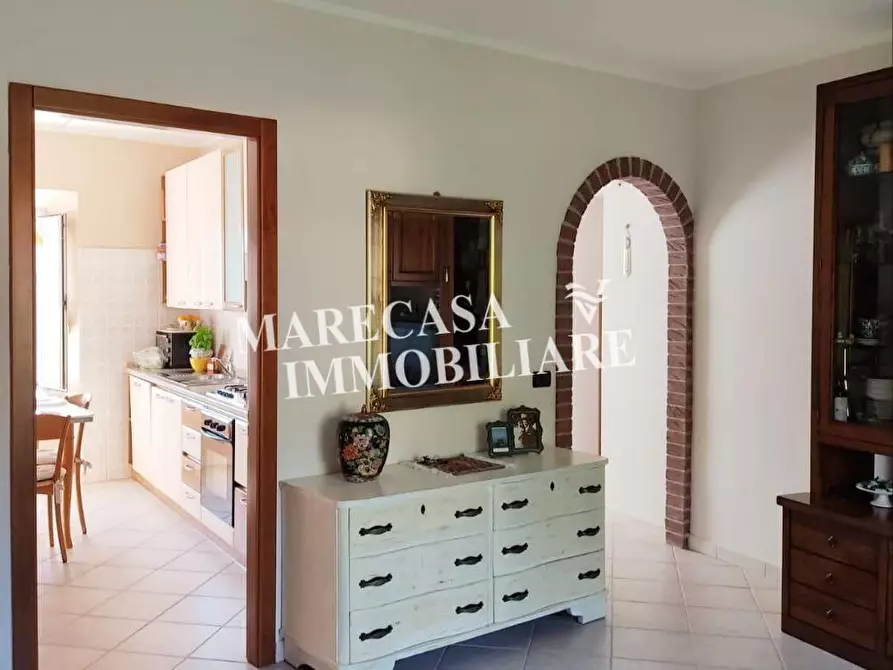 Immagine 3 di Appartamento in vendita  a Massa