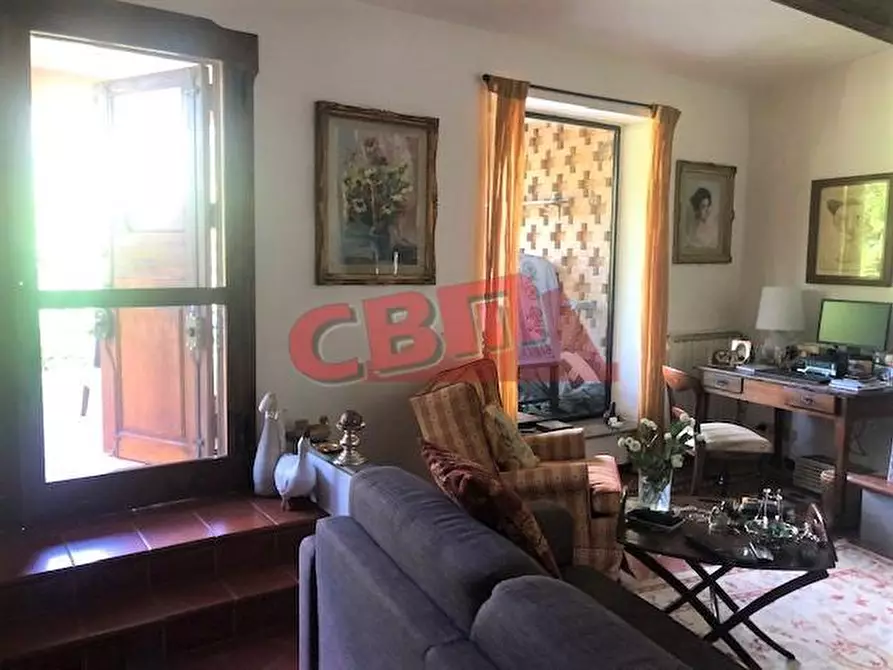 Immagine 15 di Villa in vendita  a Livorno