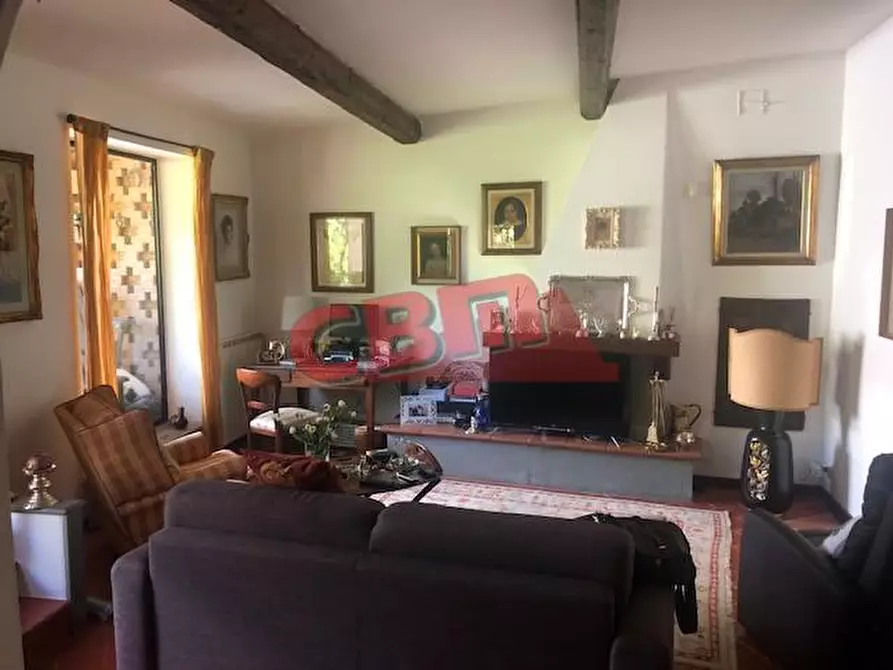 Immagine 12 di Villa in vendita  a Livorno