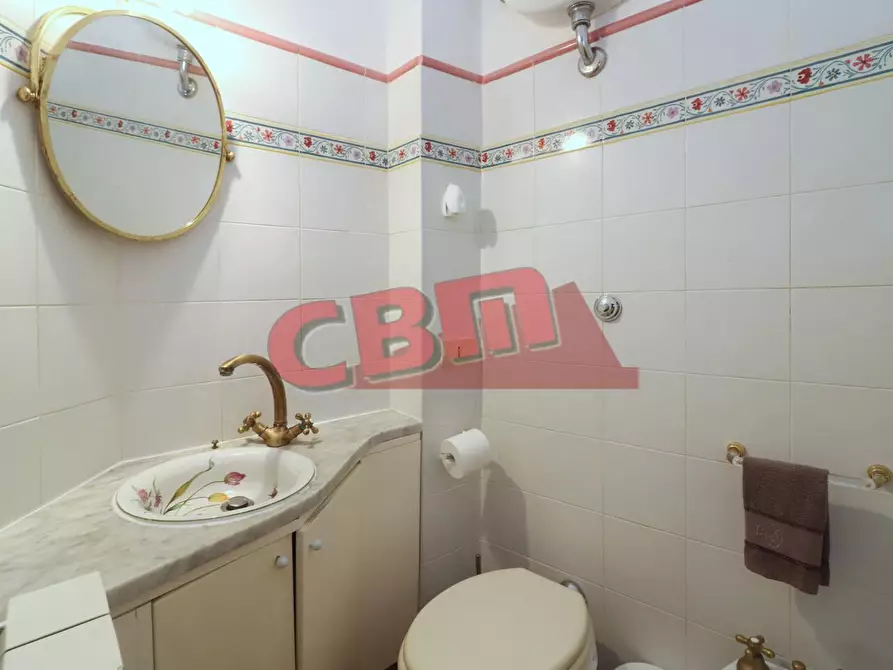 Immagine 33 di Casa semindipendente in vendita  a Livorno
