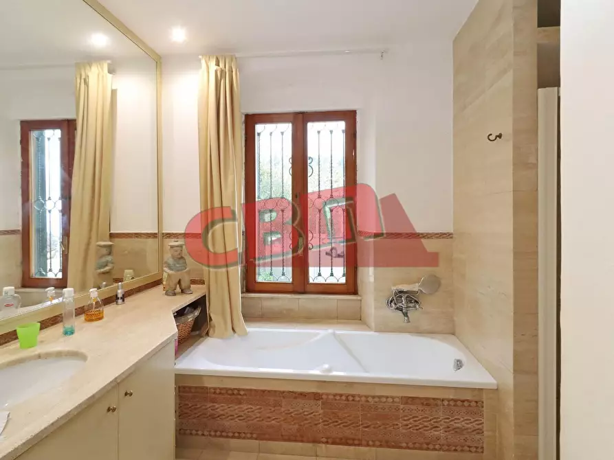 Immagine 19 di Casa semindipendente in vendita  a Livorno