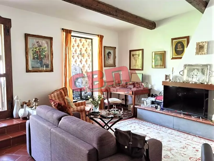 Immagine 13 di Villa in vendita  a Livorno