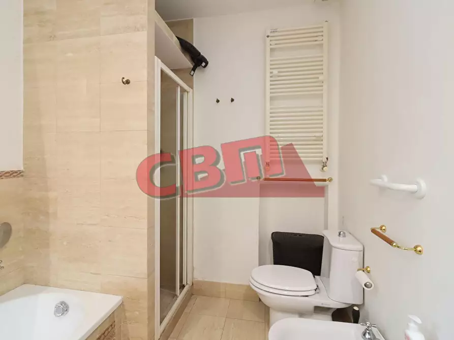 Immagine 18 di Casa semindipendente in vendita  a Livorno