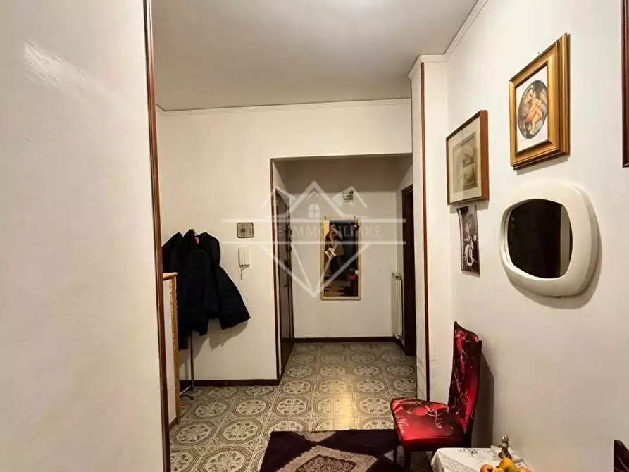 Immagine 12 di Appartamento in vendita  a Carrara