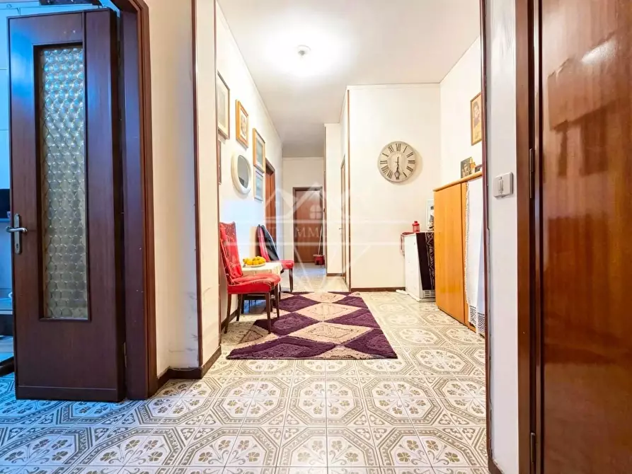 Immagine 4 di Appartamento in vendita  a Carrara