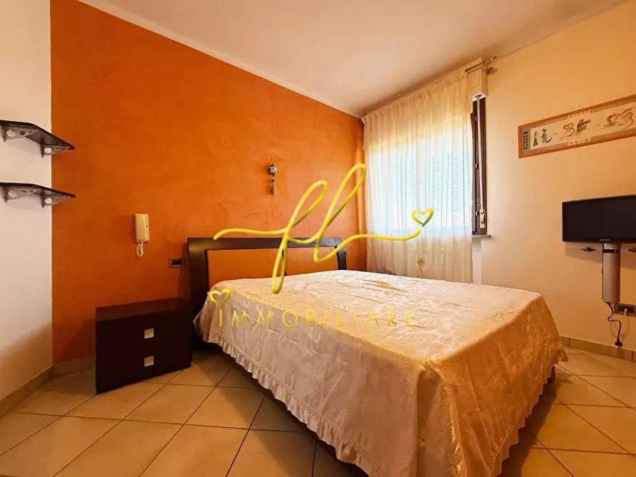 Immagine 6 di Appartamento in vendita  a Cecina