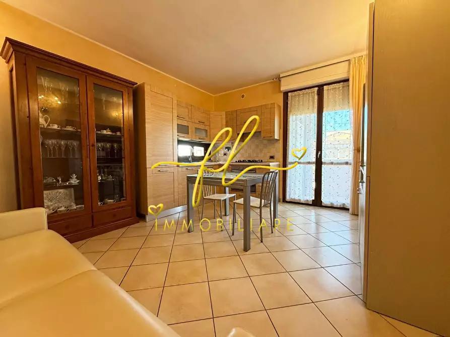 Immagine 1 di Appartamento in vendita  a Cecina