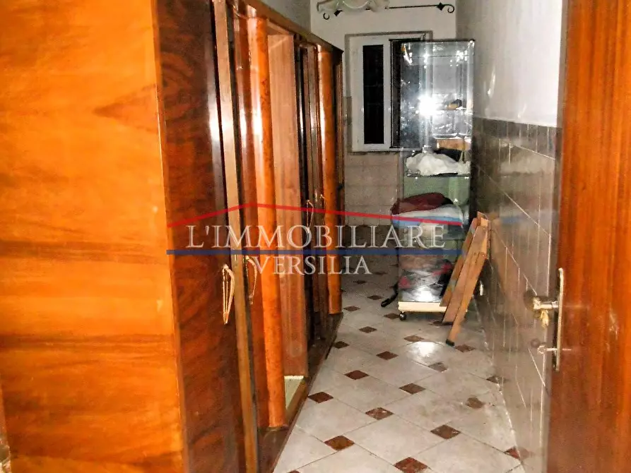 Immagine 22 di Casa semindipendente in vendita  a Massa